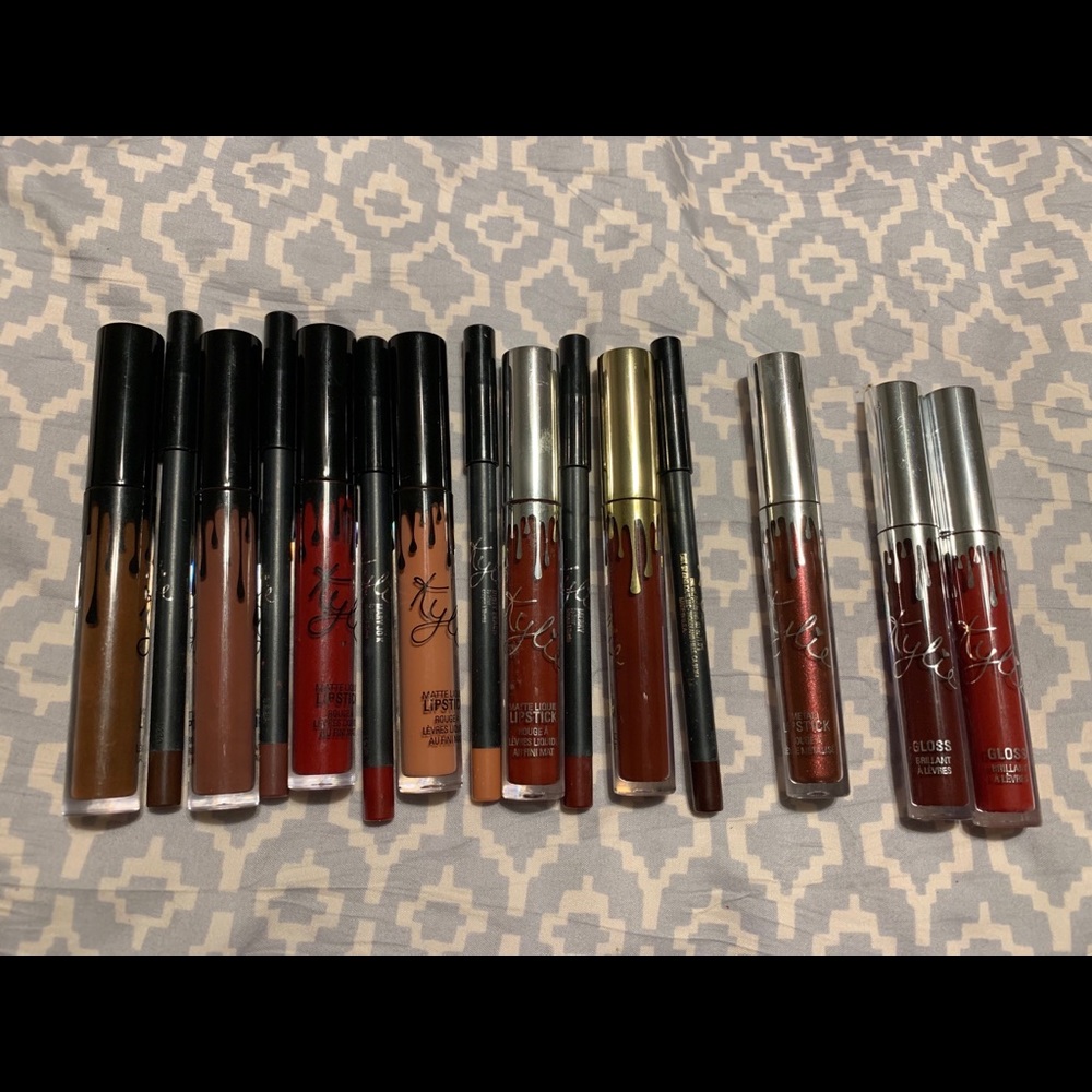 Matte Liquid Lipstick, Metal Lipstick, & Glosses
